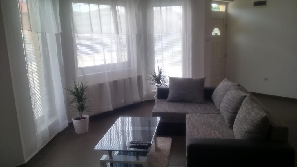 Solid Apartmans Будапеща Стая снимка